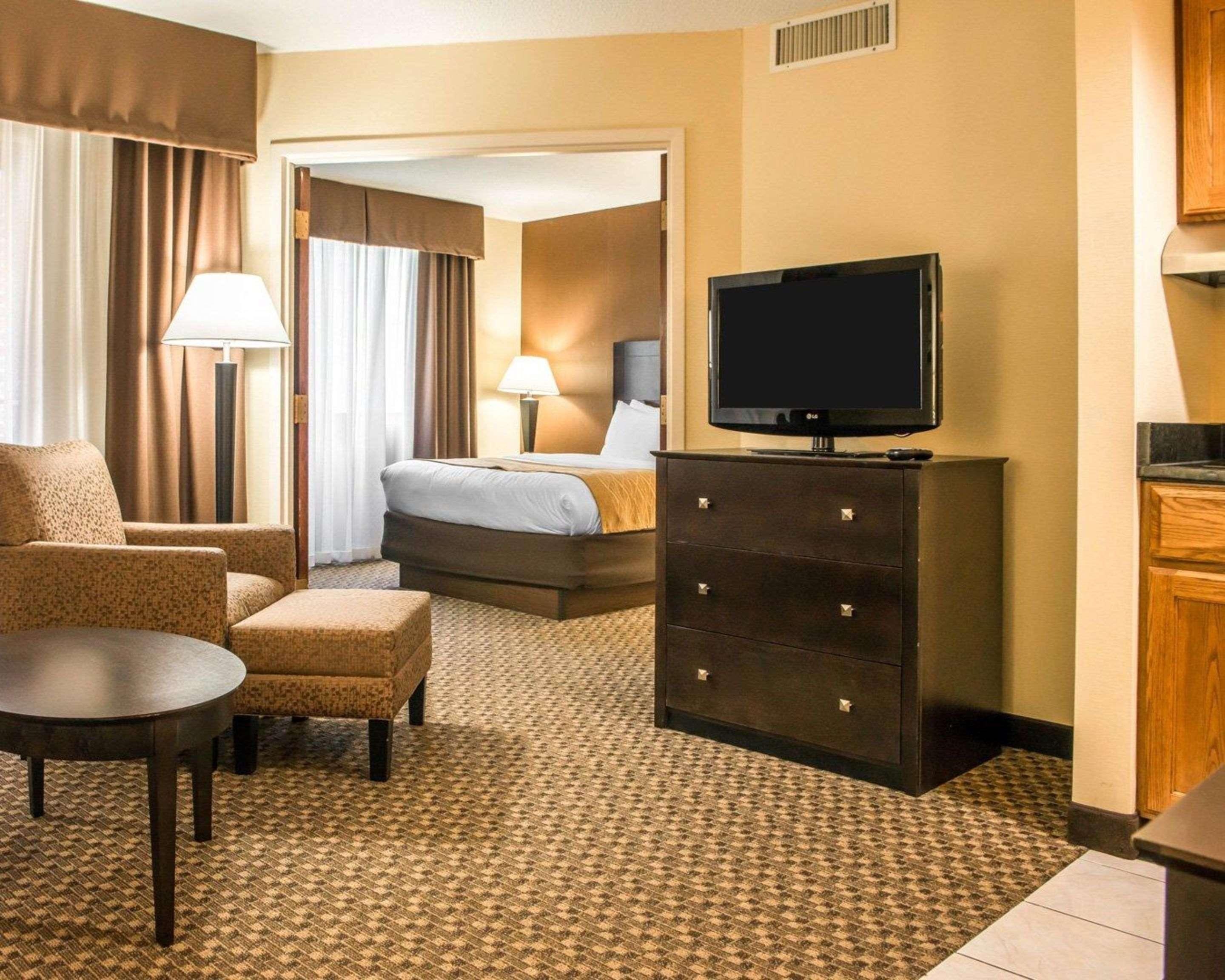 Mainstay Suites Verona Esterno foto