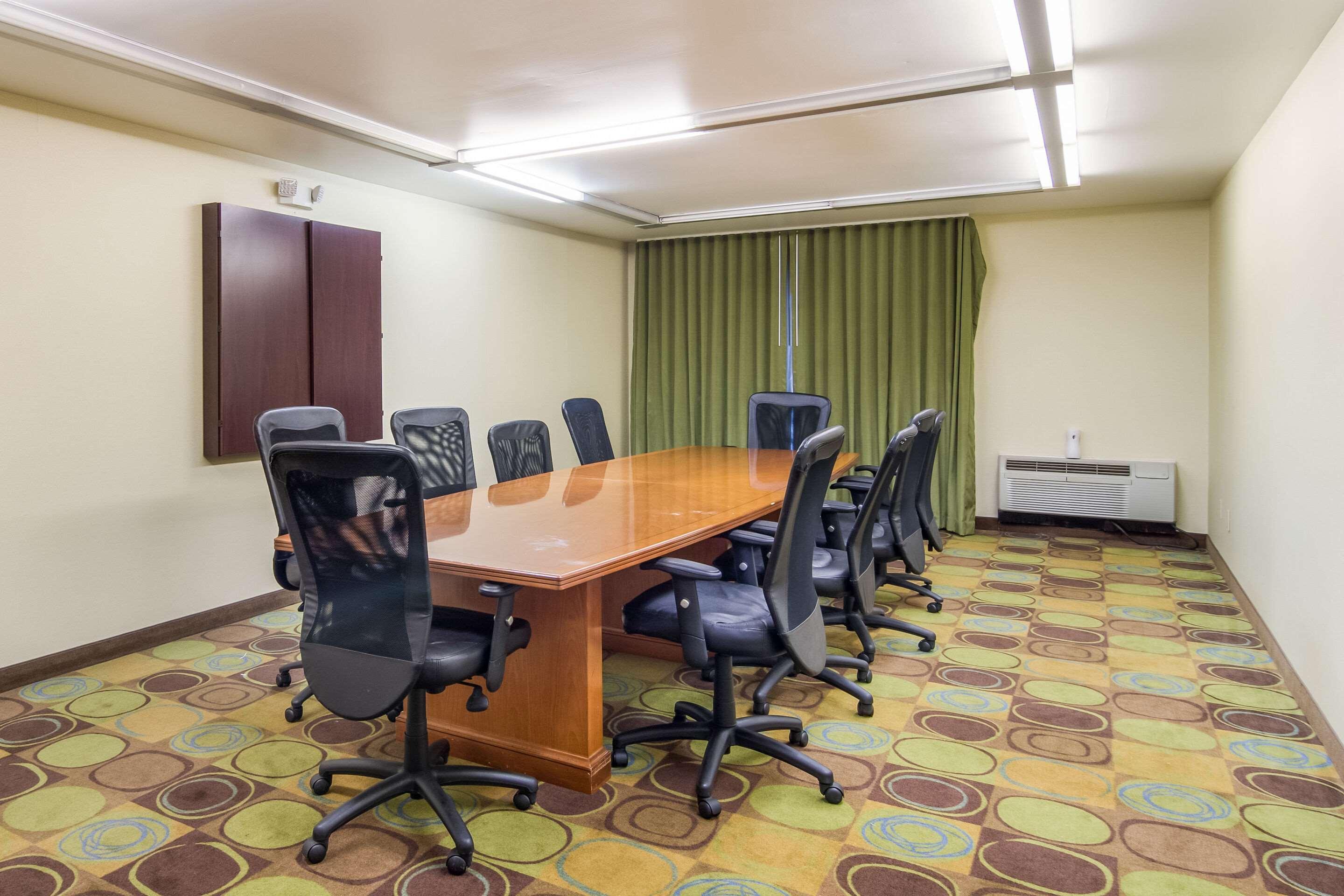 Mainstay Suites Verona Esterno foto