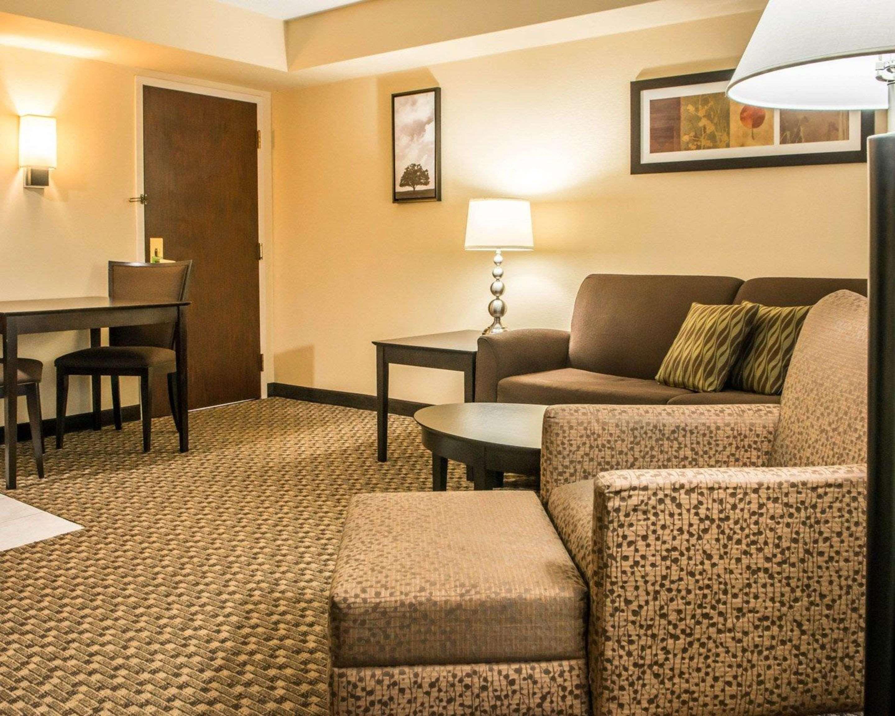 Mainstay Suites Verona Esterno foto